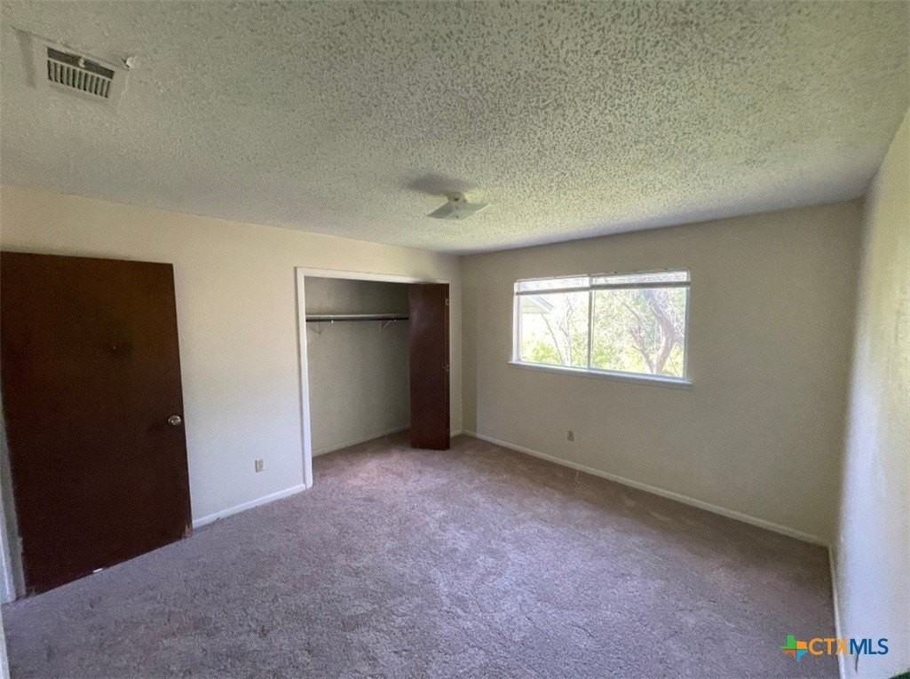 209 Oak Trail Dr Apt D #D - Photo 6 of 9