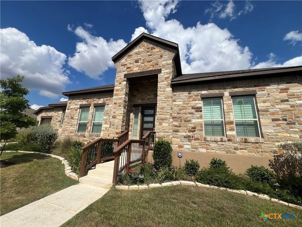 4607 Camden Hts - Photo 2 of 28