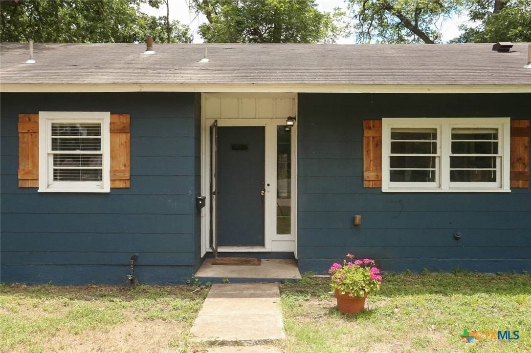 621 Hackberry St - Photo 3 of 25