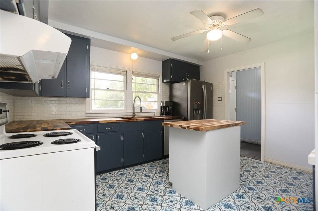 621 Hackberry St - Photo 6 of 25