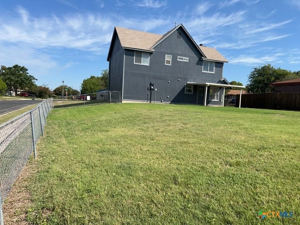 2802 Delta Cir - Photo 2 of 3