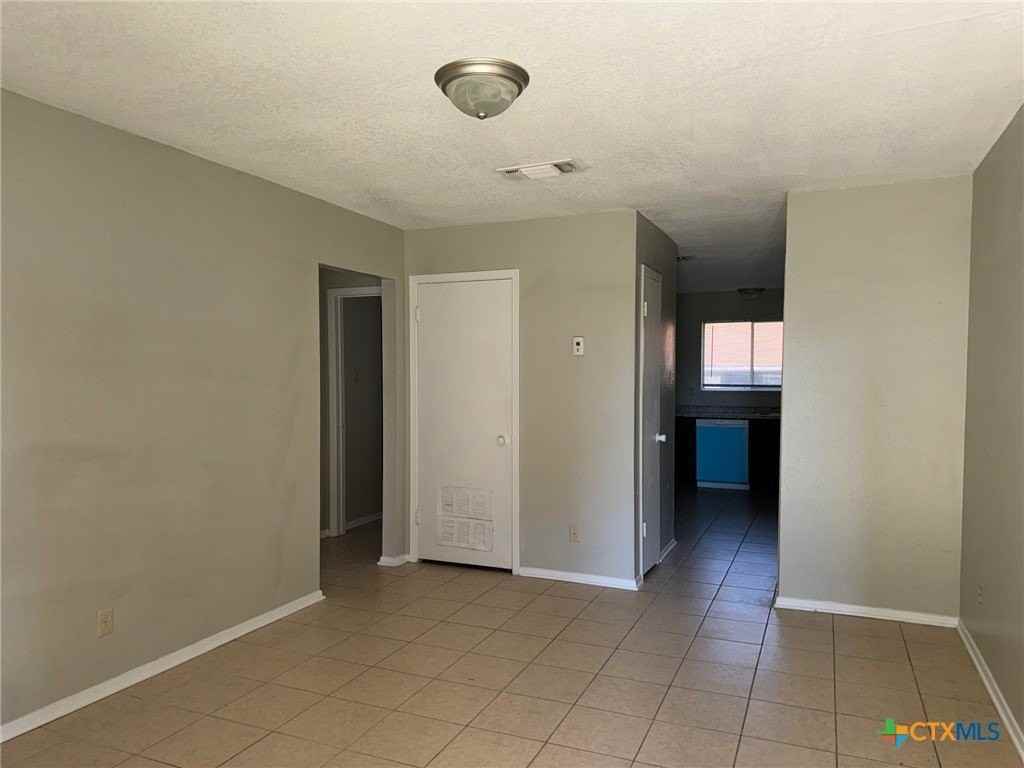 1207 Charisse St Apt D #D - Photo 4 of 23