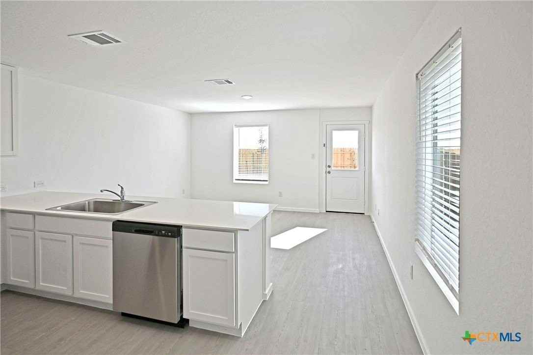 Bluebell Mdw - Photo 4 of 20