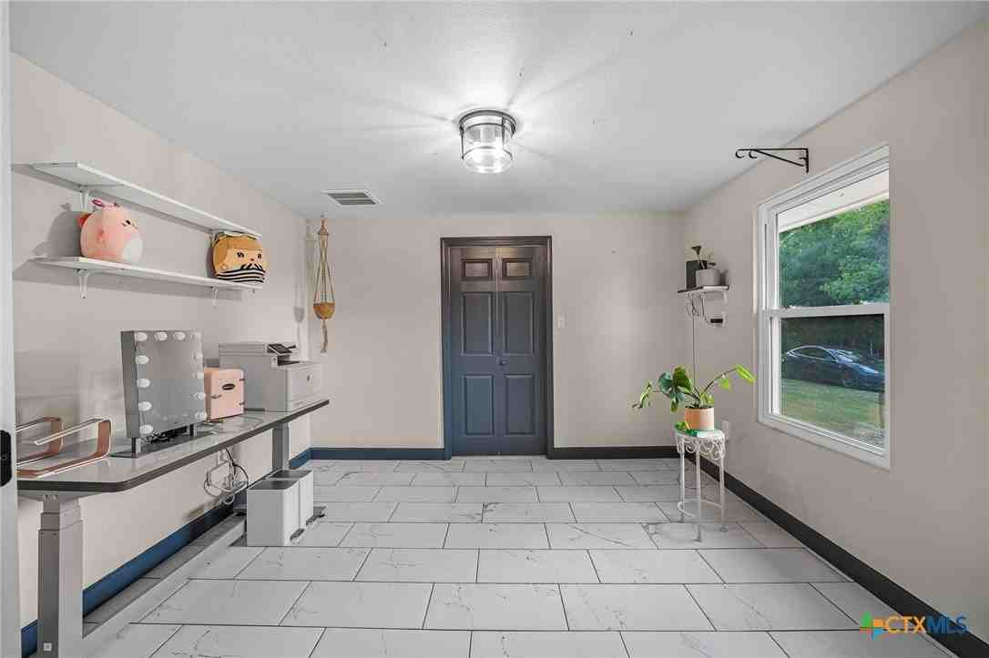 133 Alamo Dr - Photo 5 of 28