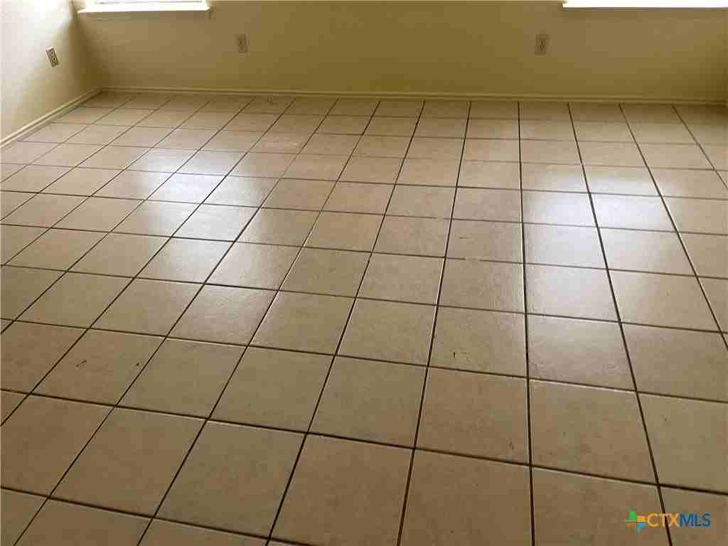 2404 Bluebonnet Drive - Photo 6 of 17