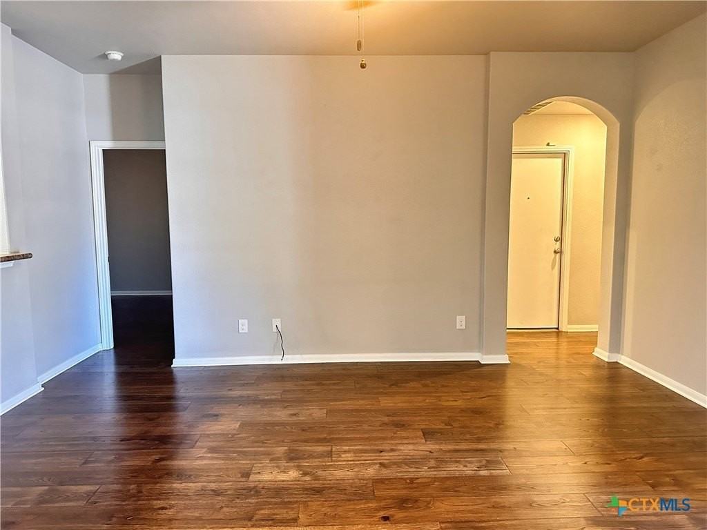 417 Capistrano Dr - Photo 5 of 32