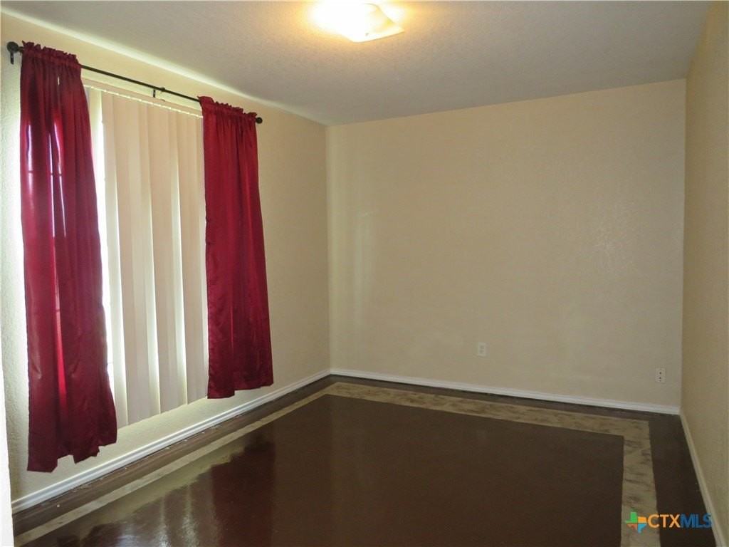 3500 Viewcrest Dr - Photo 2 of 16