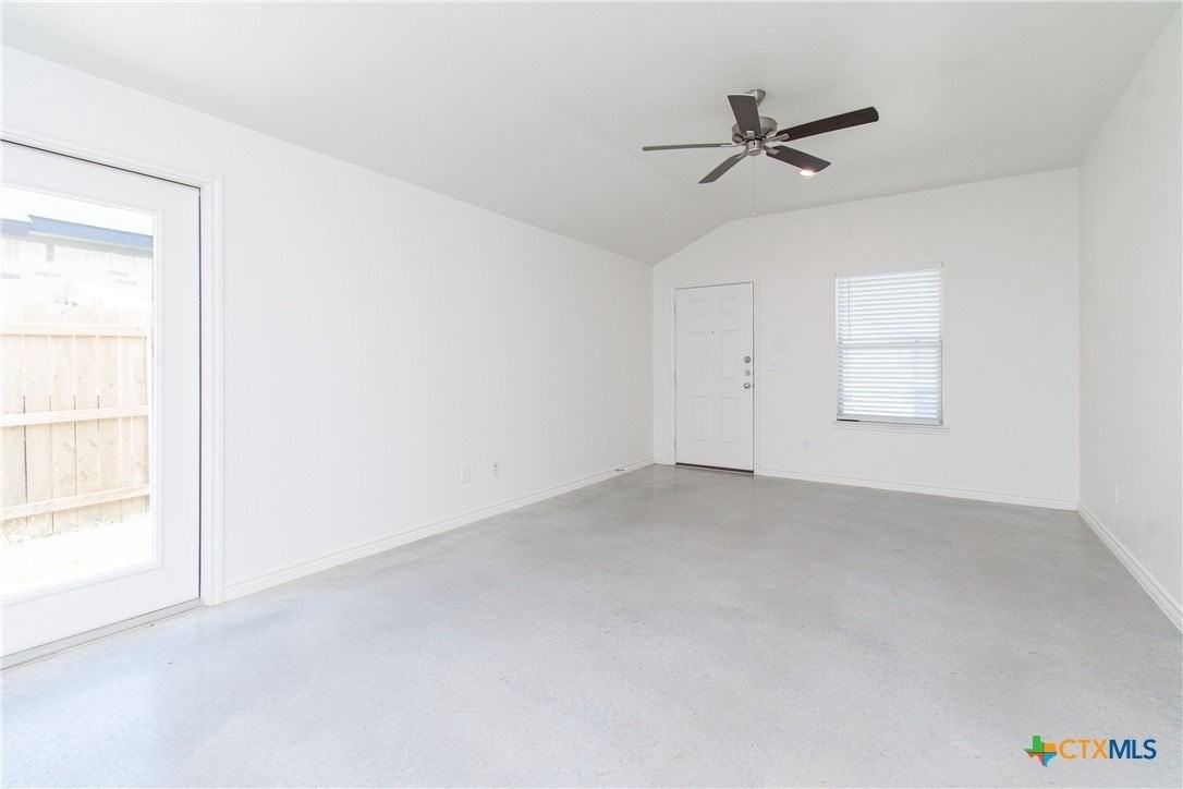 121 Wind Ridge Dr Unit B #B - Photo 4 of 18