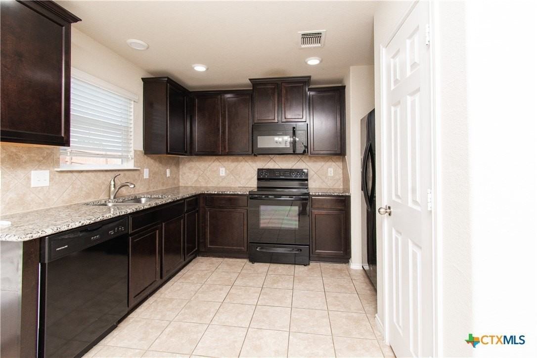 9617 Glynhill Court - Photo 6 of 23