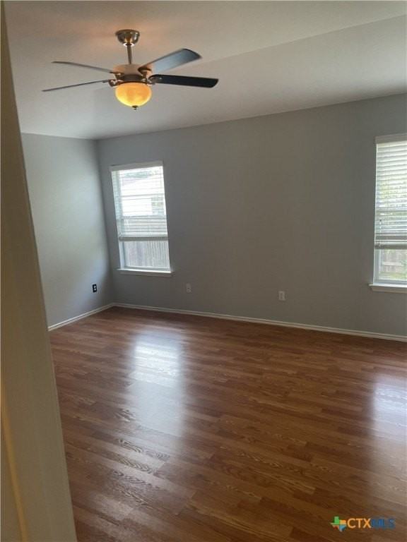 3208 Clinton Pl - Photo 5 of 9