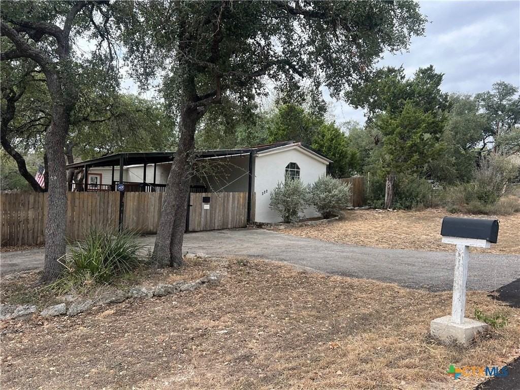 222 Buckhorn Drive - Photo 4 of 26