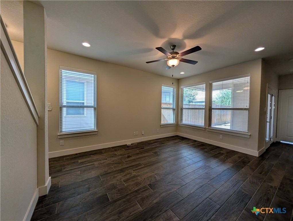 737 Milestone Park - Photo 7 of 39