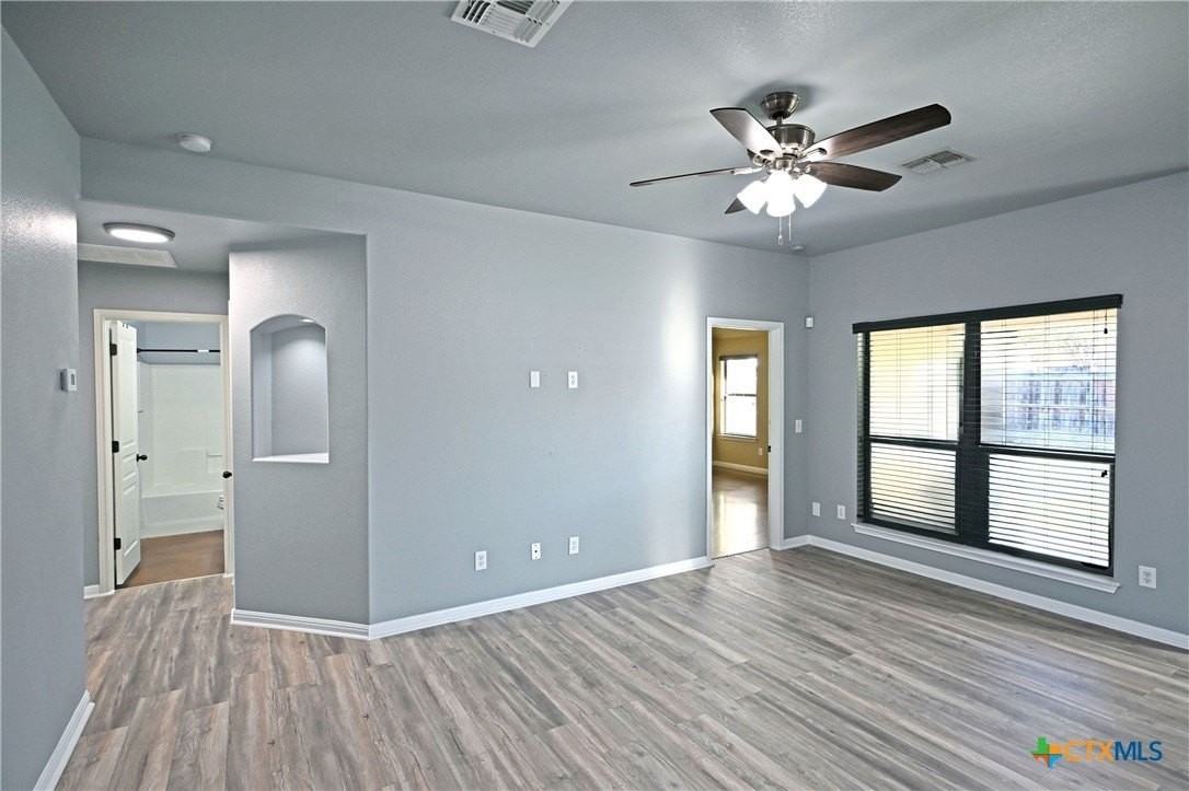 2207 Hazelwood Drive - Photo 5 of 29