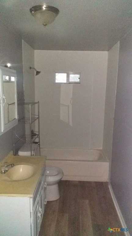 548 Newton Ave - Photo 5 of 5