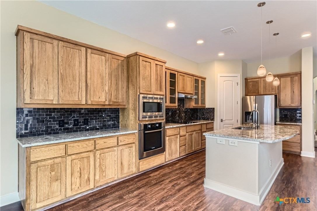 462 Stagecoach Trail - Photo 3 of 27