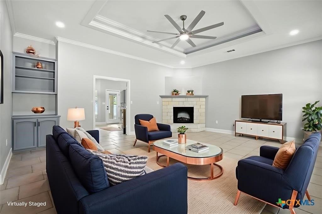 4005 Midway Dr - Photo 2 of 45