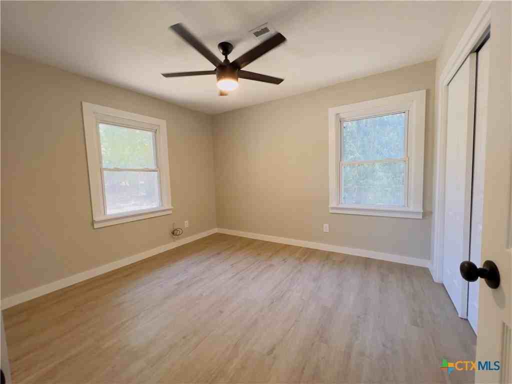 105 Nauert St - Photo 6 of 11