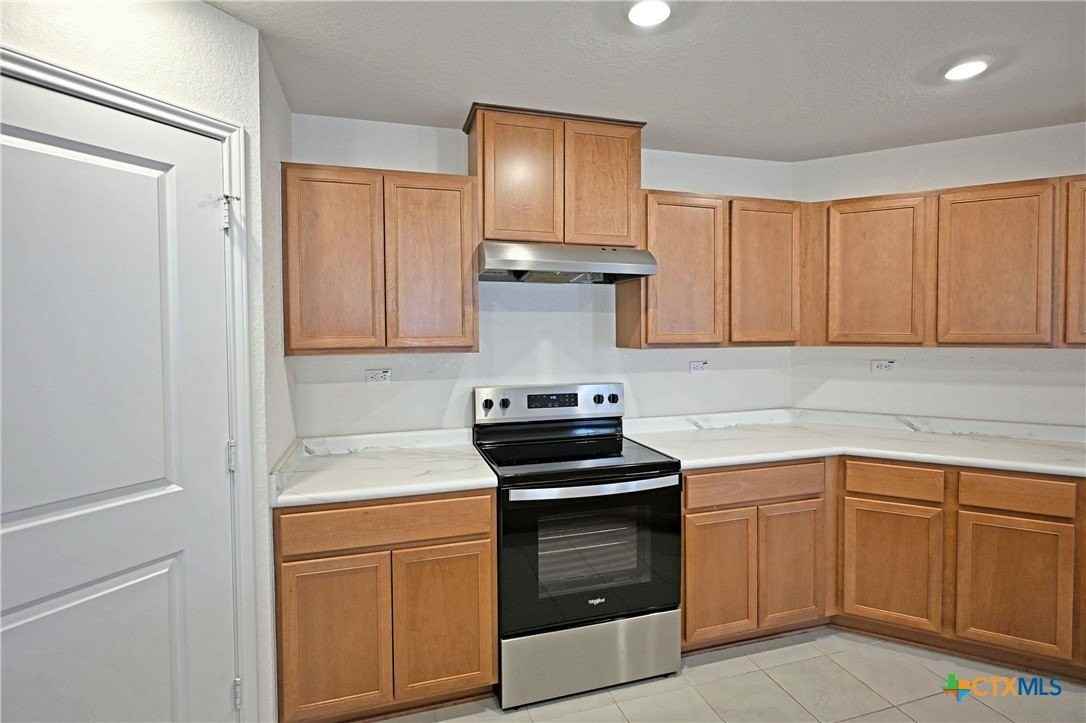 512 Dakota Creek - Photo 7 of 38