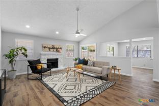 101 North Kings Canyon Drive - Photo 1 of 1