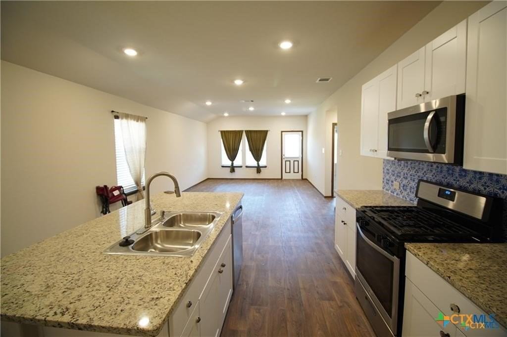 2954 Brogan Crk - Photo 6 of 7