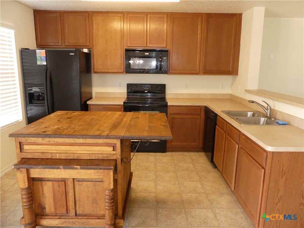 664 Northern Lights Drive - Photo 7 of 38