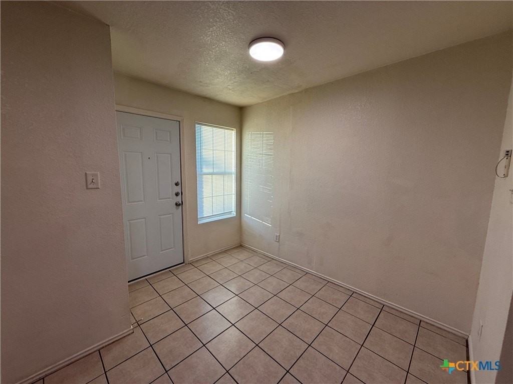 4403 Deek Dr Apt C #C - Photo 4 of 7