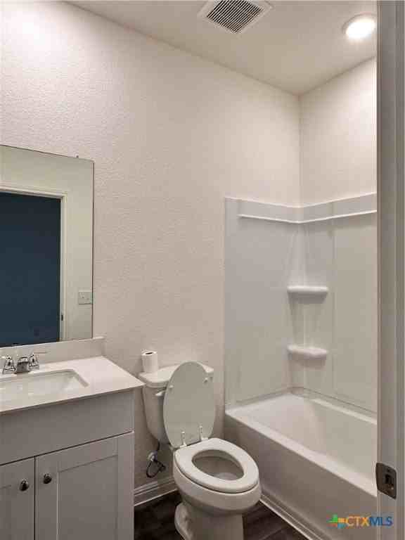 124 124 Parrigin Cove - Photo 7 of 37