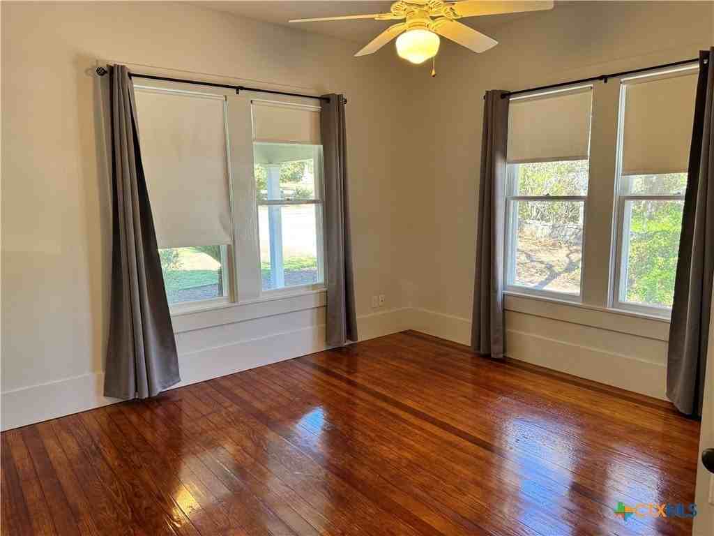 713 Burleson Street - Photo 3 of 15