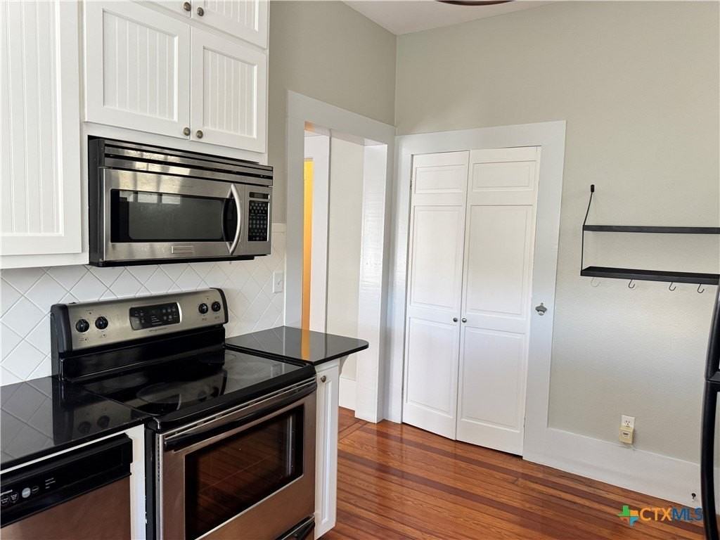 713 Burleson Street - Photo 7 of 15