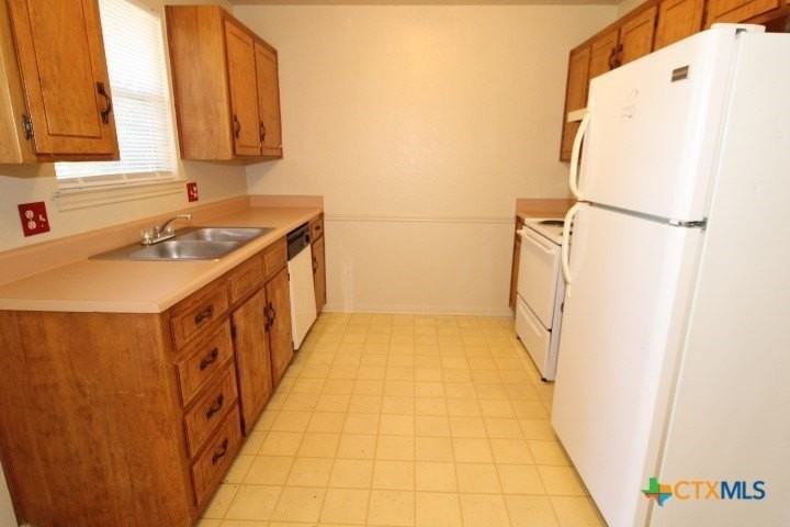 208 Sorrell Dr Unit A #A - Photo 3 of 7