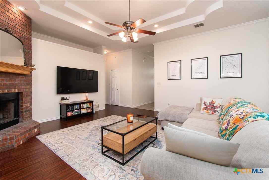 103 Corral Ct - Photo 4 of 27