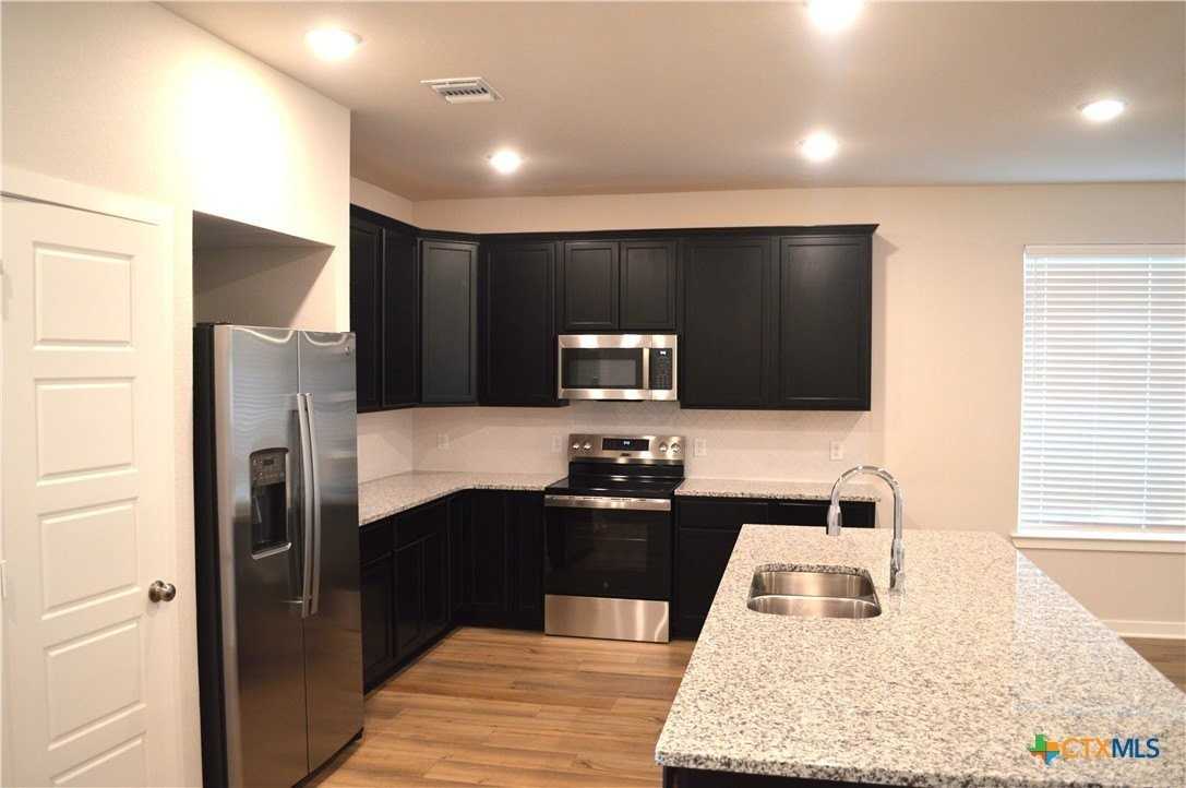 1911 Meridian Loop - Photo 4 of 26