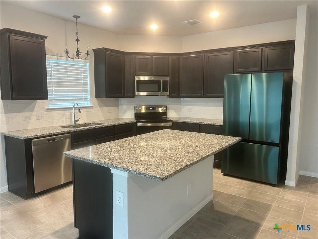 631 Friar Tuck Drive - Photo 5 of 24