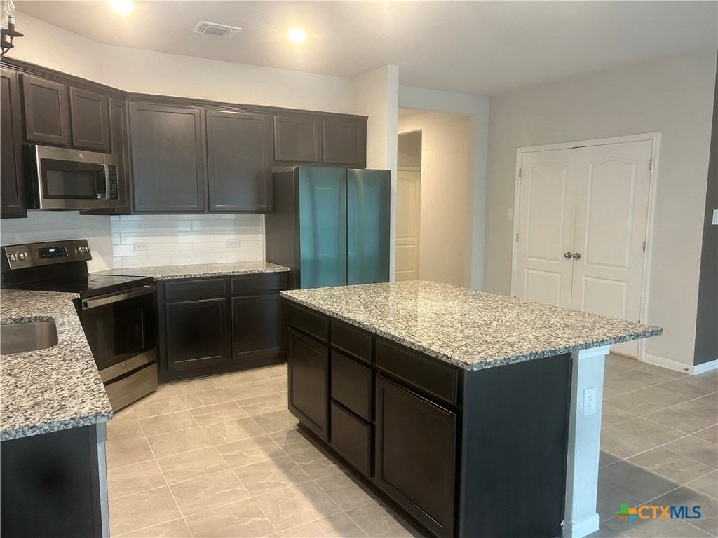 631 Friar Tuck Drive - Photo 6 of 24