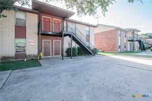 featured image of 1602 Benttree Dr Apt A #A