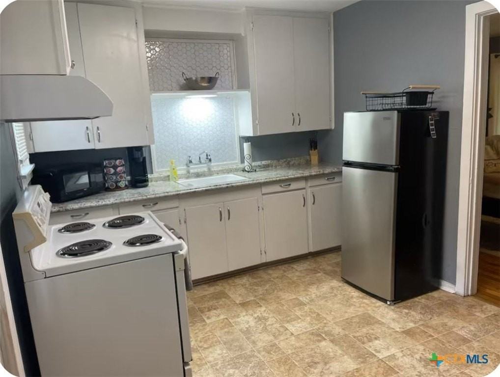 284 Perryman St - Photo 6 of 41