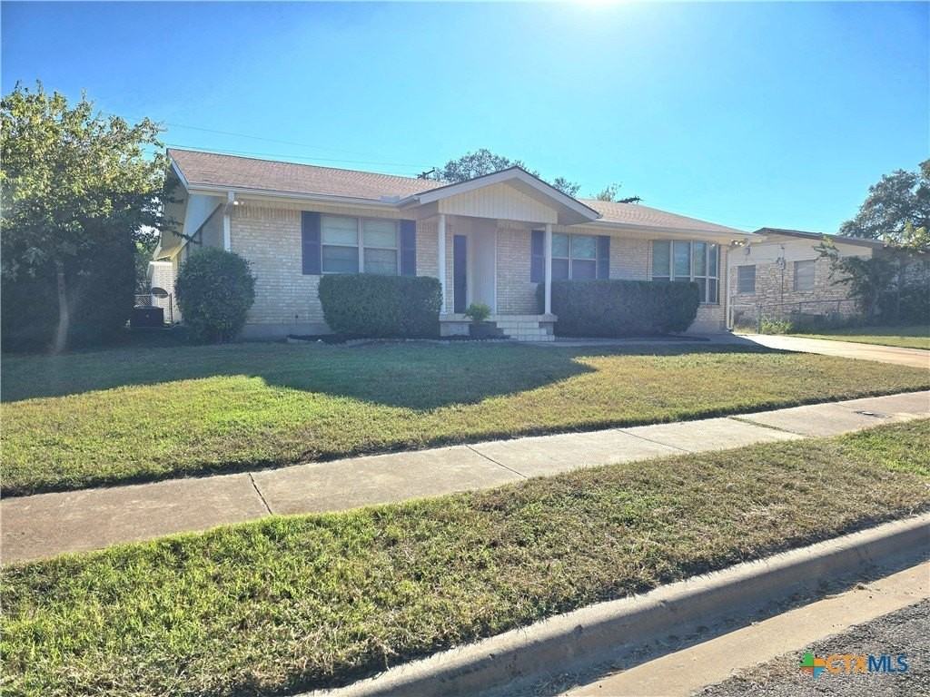 1204 Amthor Avenue - Photo 2 of 39