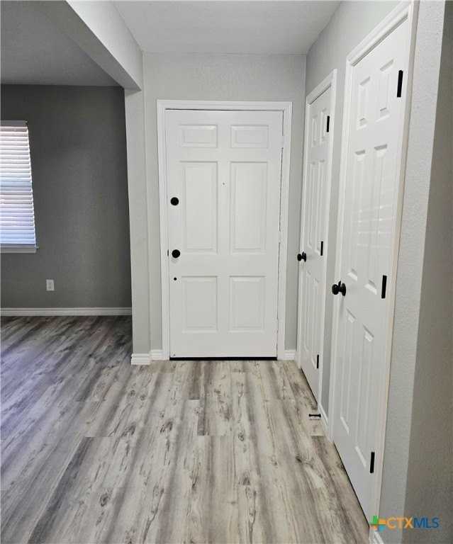 1204 Amthor Avenue - Photo 7 of 39