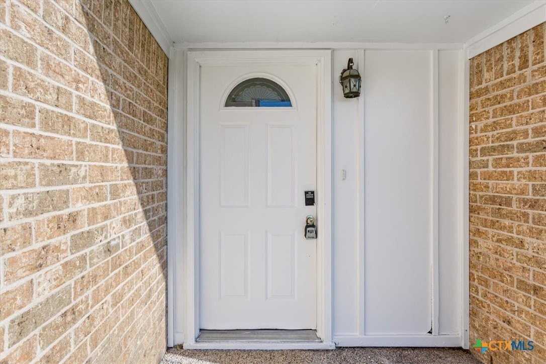 907 Willow Brook Street - Photo 5 of 25