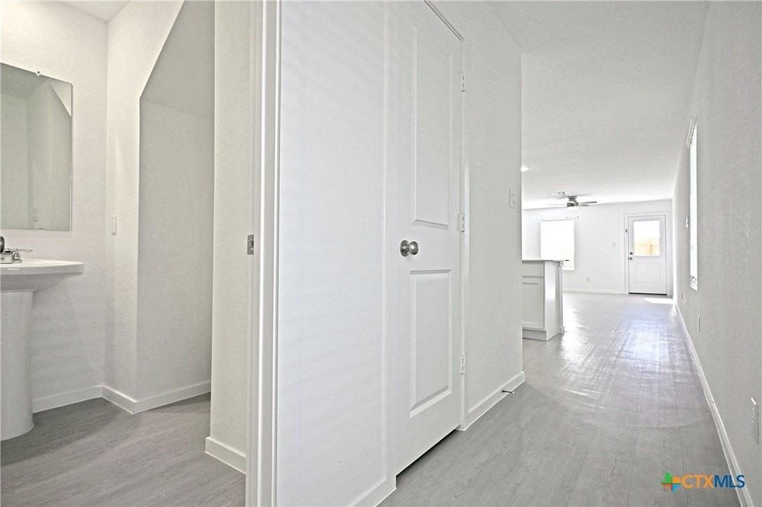 11822 Bluebell Rdg - Photo 2 of 24