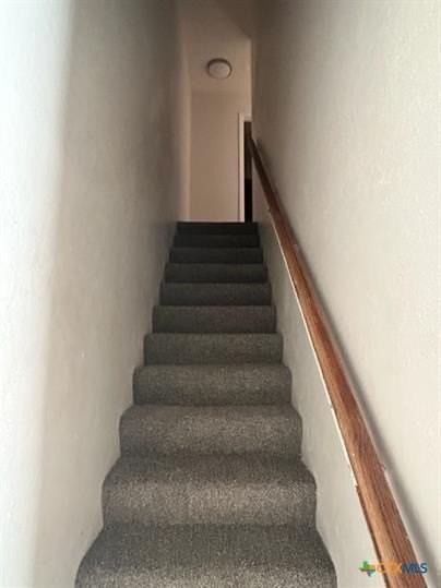 1109 Eastside Dr Apt C #C - Photo 7 of 9