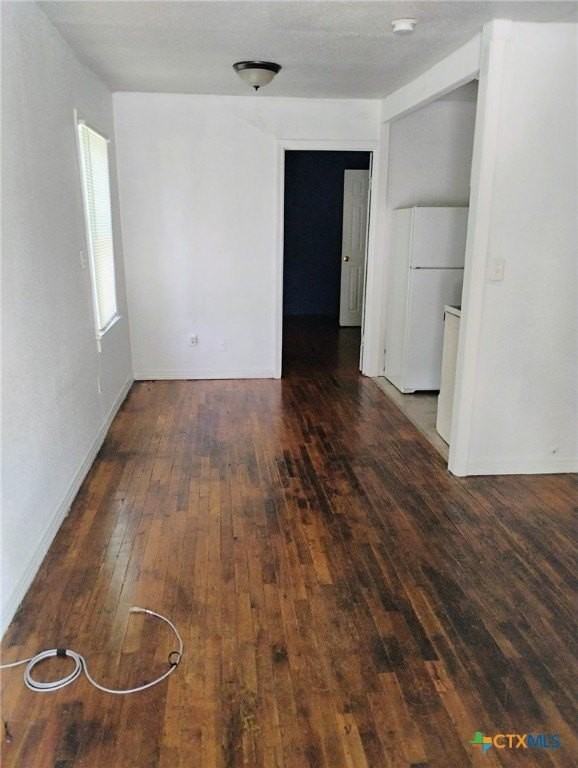 921 Mimosa Dr - Photo 4 of 5