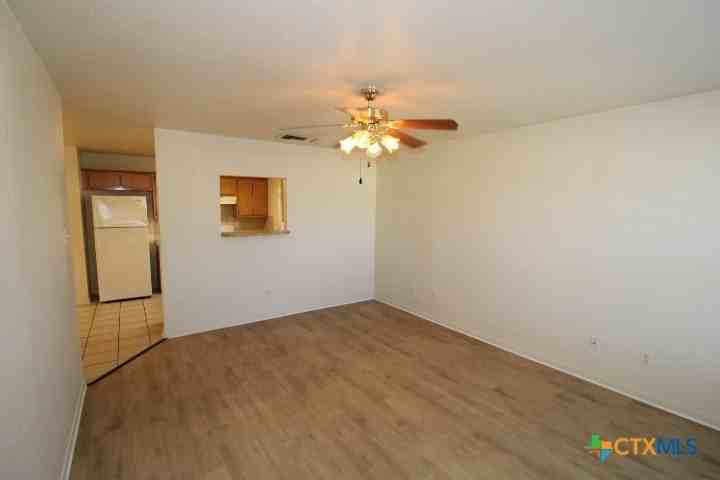 305 Cedar Ridge Dr Unit B #B - Photo 4 of 14