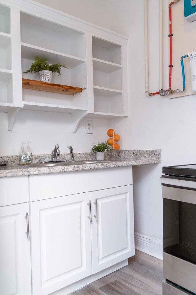 511 N Monroe St - Photo 5 of 11