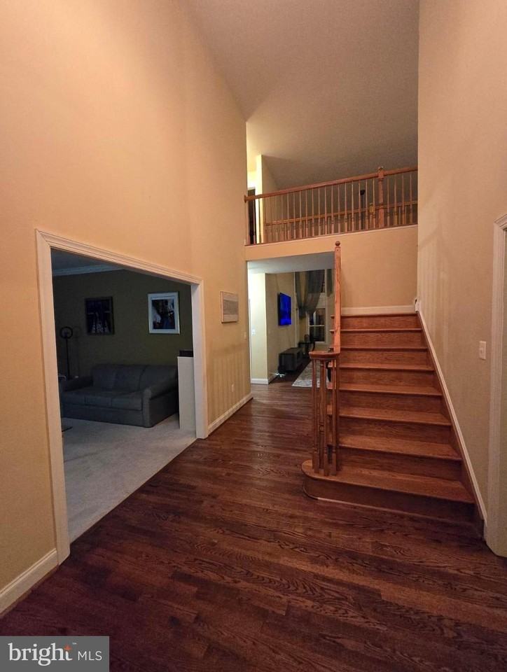 9148 Paulyn Dr - Photo 2 of 28