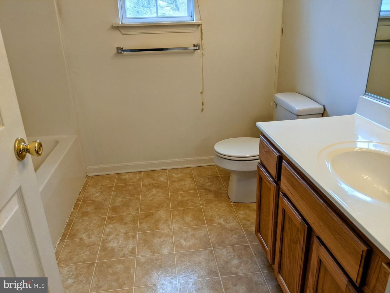 403 Perrys Corner Rd - Photo 6 of 10