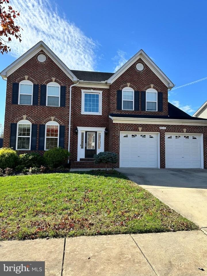 24421 Broad Creek Drive - Photo 3 of 34