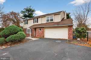 featured image of 11 Grant Drive