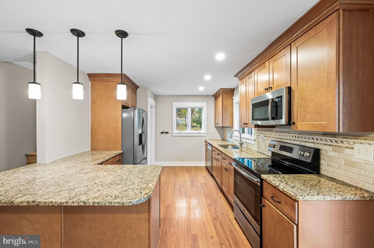 847 Highspire Rd - Photo 7 of 21