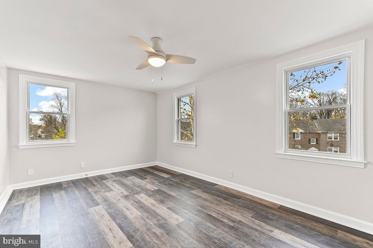 2203 Steele Rd - Photo 4 of 19